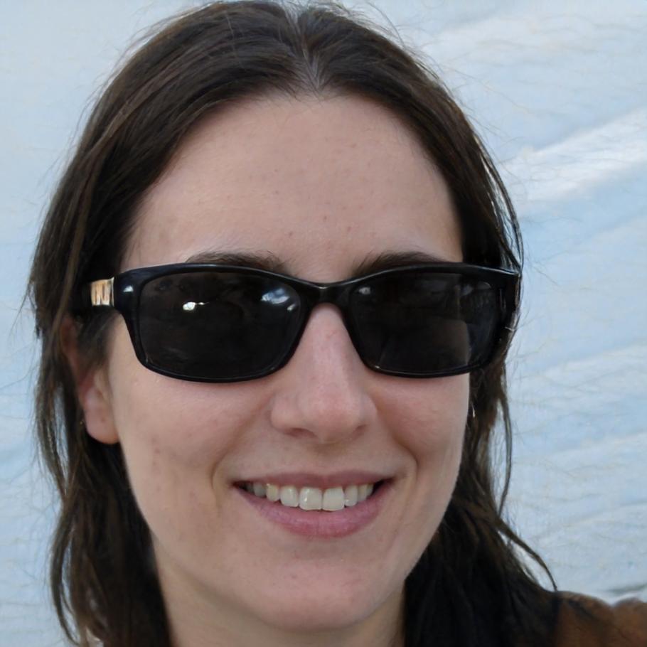 Sophie Martin, Analyste en Investissements